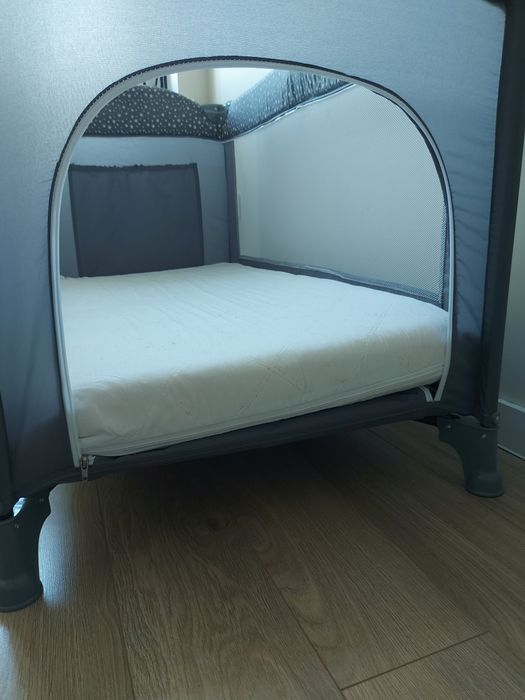 Łóżeczko turystyczne/kojec/ 2 poziomy z przewijakiem, daszkiem,materac