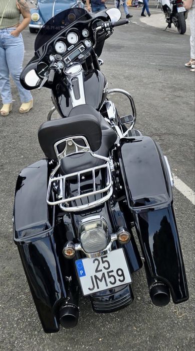 Harley davidson street glide