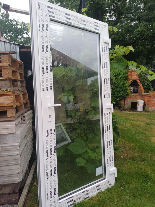 Sprzedam nowe drzwi  pcv