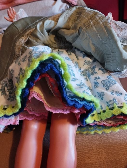 Boneca da Nazaré com sete saias