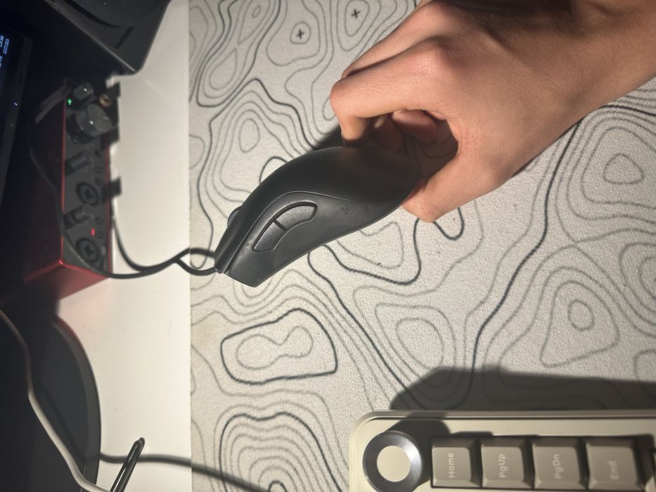 Razer DeathAdder V2 - rato gaming