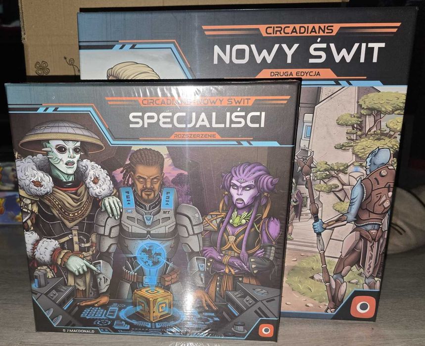 Circadians: Nowy Świt — kompletne wydanie z dodatkiem Specjaliści
