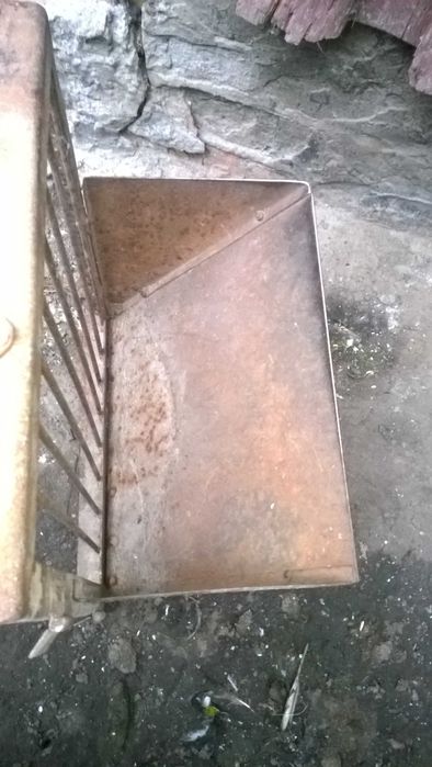 Дверка-Годівничка на клітку для КРоликів, НУТРІЙ Клітка кролі Нутрії