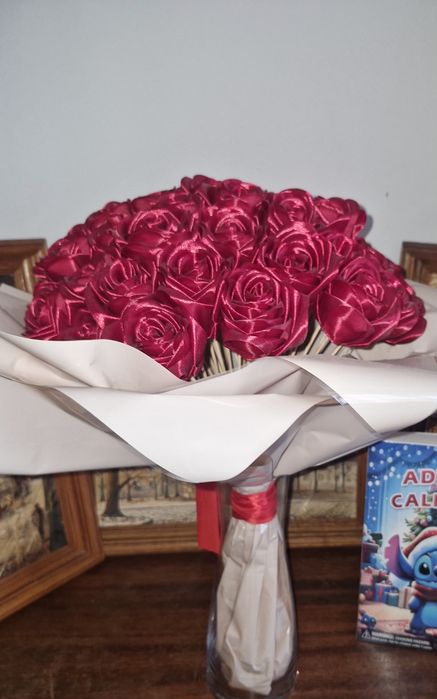 букет з атласних стрічок