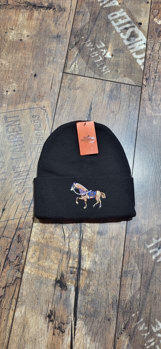 Czarna czapka dzianina zimowa konik logo H unisex męska damska