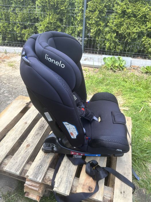 Fotelik lionelo isofix