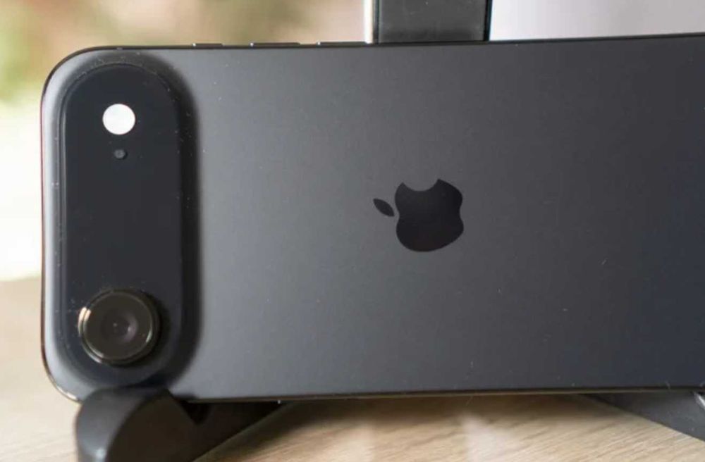 Apple iPhone Air (Bateria 99%) + Caixa e Fatura