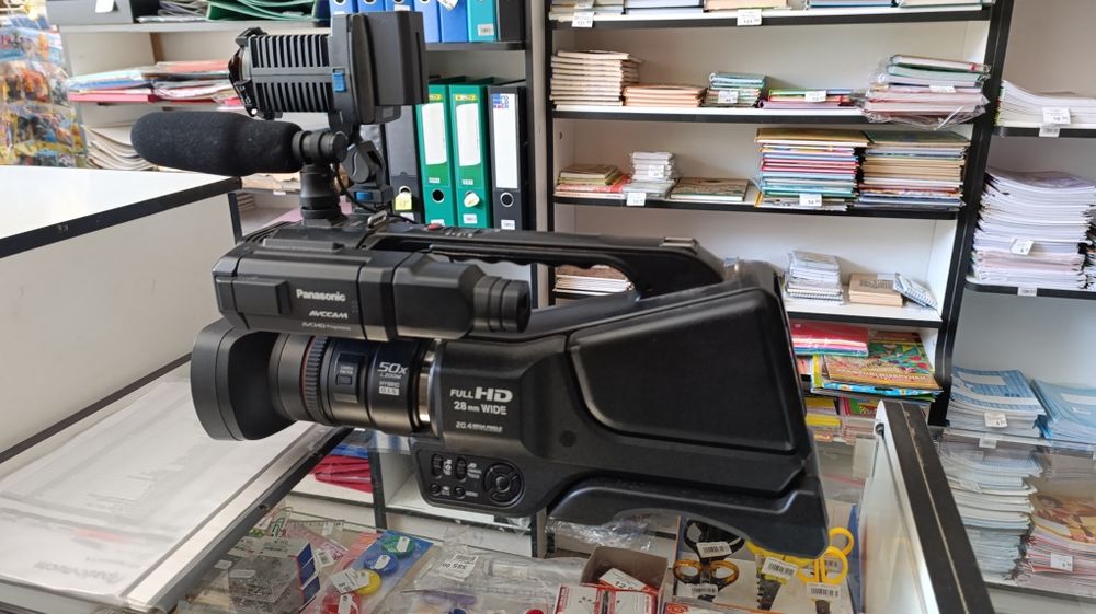 Відеокамери Б/У Panasonic AG-AC8EJ