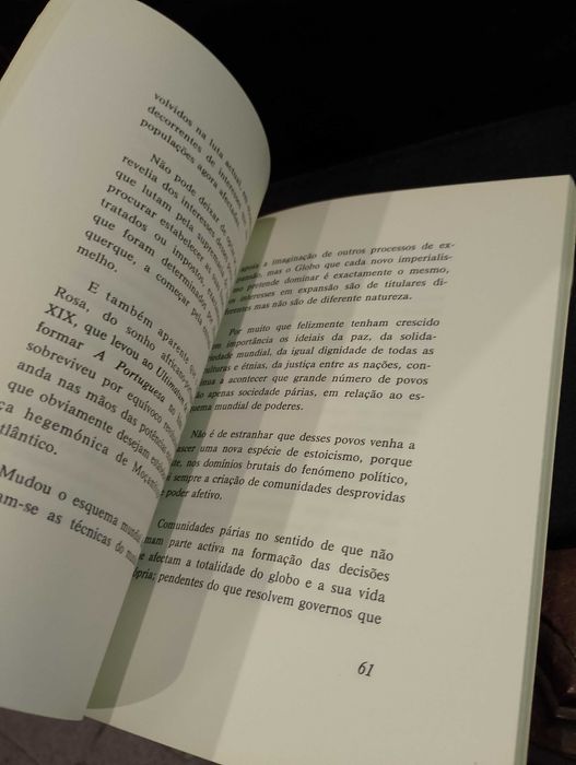 A Nação Abandonada e Nação Peregrina em Terra Alheia - Adriano Moreira