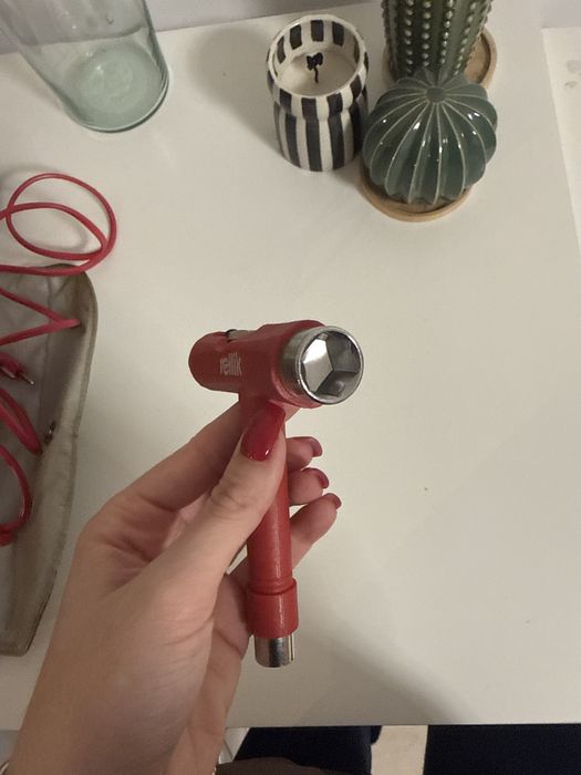 Ferramenta de skate e longboard TT100