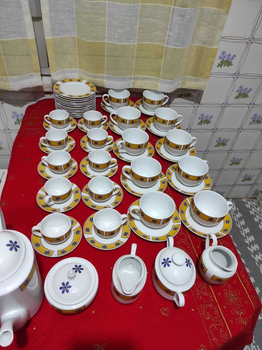 Serviço de loiça porce oeste de jantar e chá/café meno 3 eur cada peça
