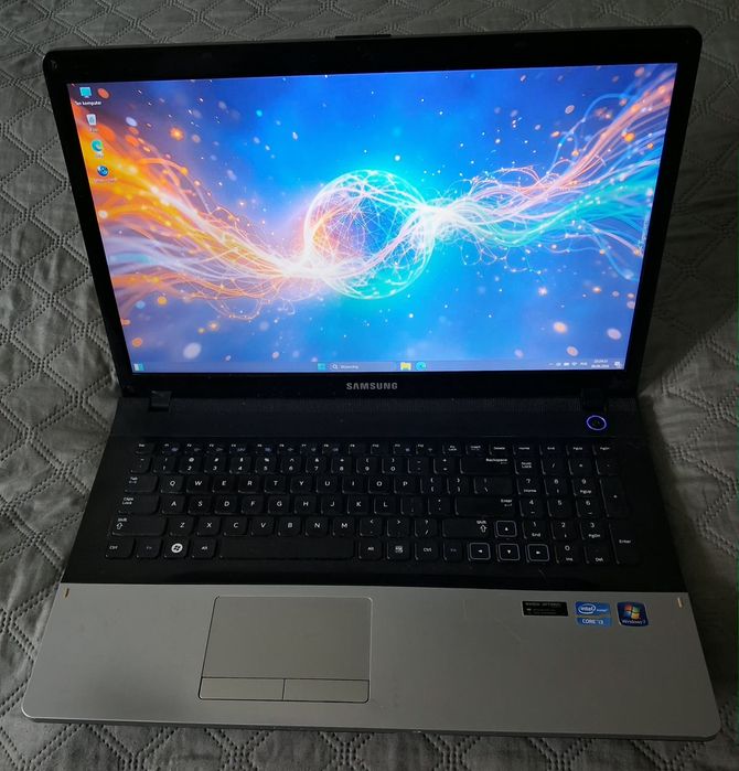 Samsung NP300E7A 17,3"