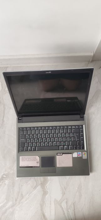 Ноутбук Asus V6000