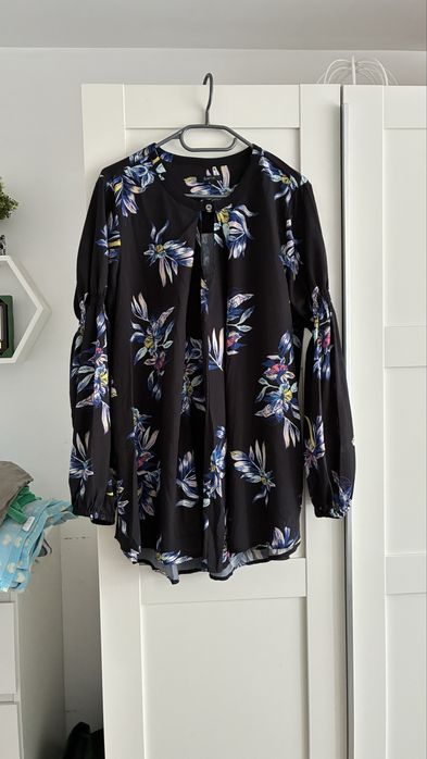 Floryday L/40 czarna bluzka  w kwiaty dlugi rekaw