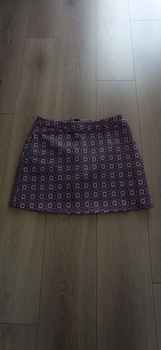 Spódnica mini dla kobiety