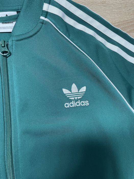 Adidas зіпка, ідеальний стан, 8/10 є незначні плямки на фото,