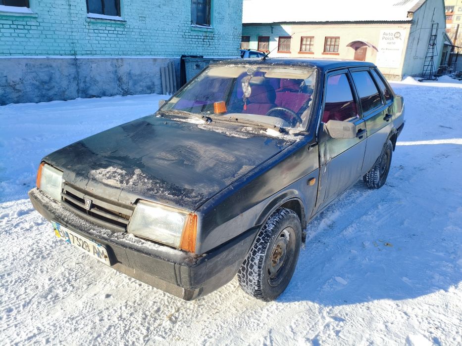 ВАЗ 21099 на полном ходу