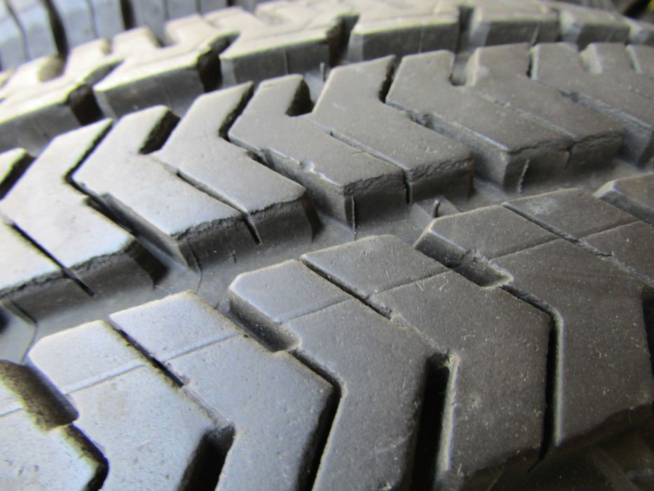 215/60R17 MICHELIN AGILIS 2szt 8mm 104/102H 2018R
