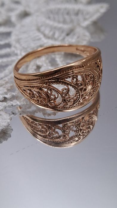 Золота каблучка 583