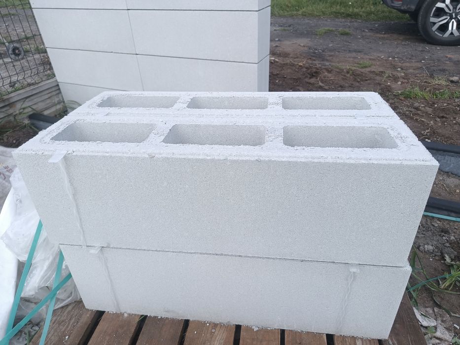 Bloczek ogrodzeniowy kost-bet medium 80*25*20 - 18 szt