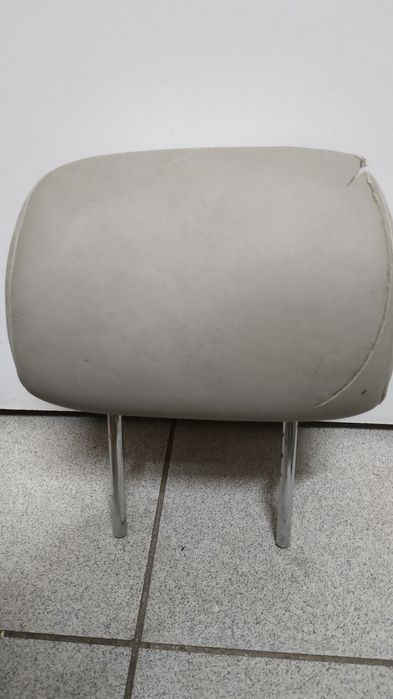 Подголовник L=140 mm