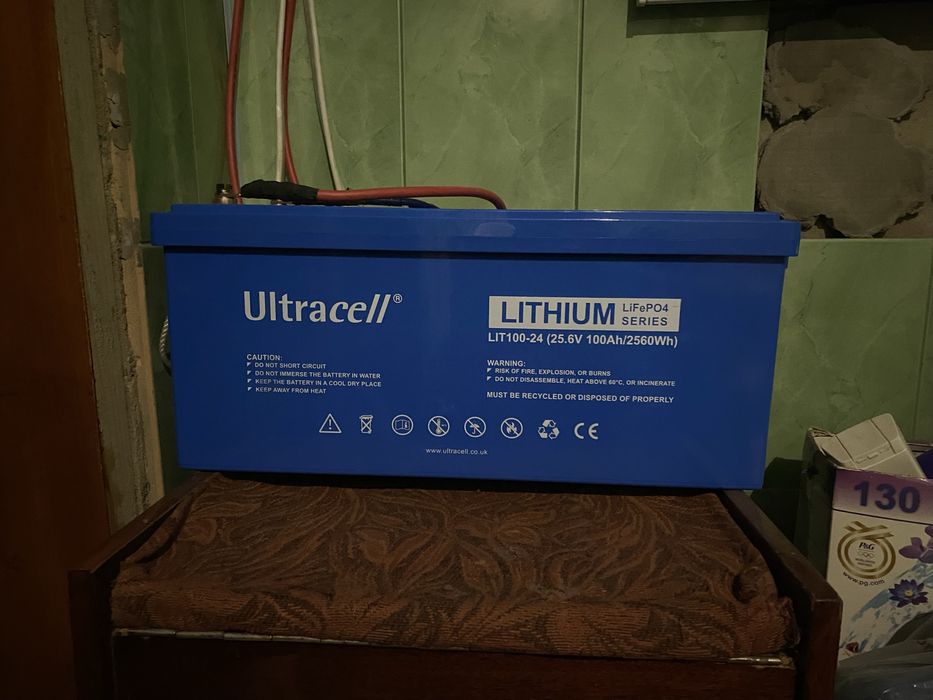 Пробам гібридний інвертор3.5 квт з акб 2.5 квт