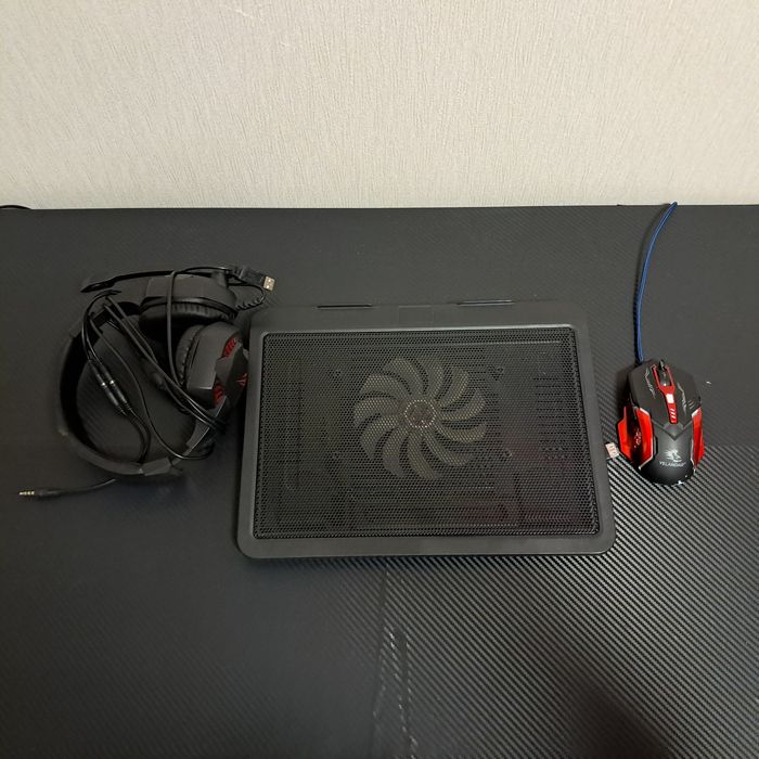 Продам ноутбук Lenovo ideapad 80Q