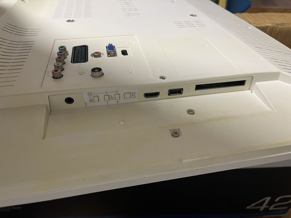 Продам телевізор Toshiba 32