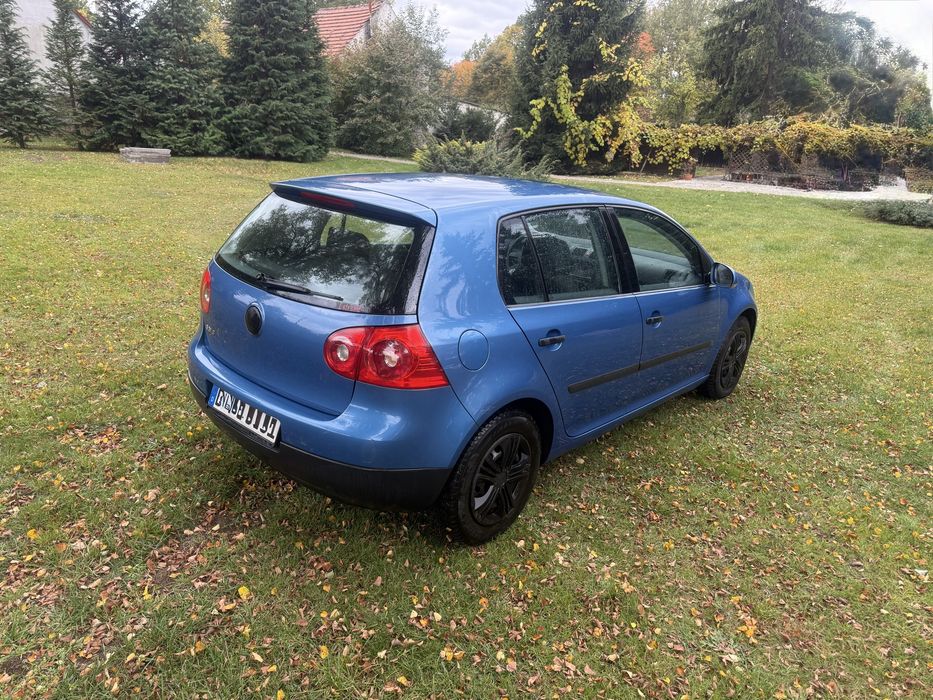 Volkswagen Golf V 1.4 Mpi