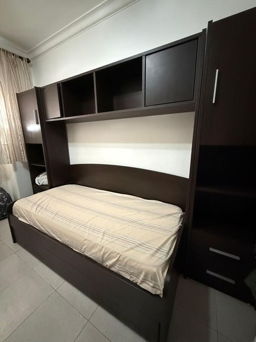 Móvel com sofá/cama casal