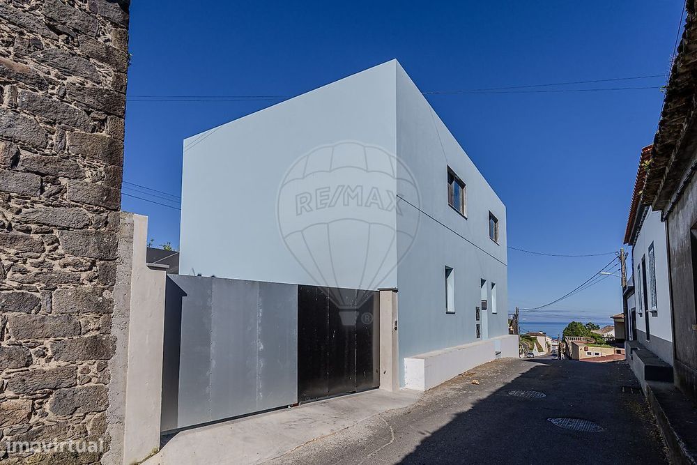 Moradia T4 para venda