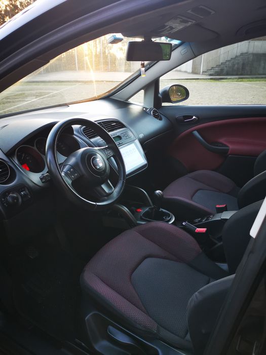 Seat Altea 2.0 TDI 140cv em estado irrepreensível.