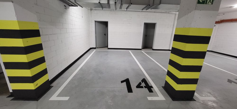Wynajmę Miejsce Garażowe z dużą komórką lokatorską i miejsce postojowe ul. Hallera "Patio - Wodna Dolina" - Widok 3