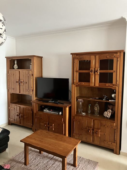 Moveis de sala de estar em pinho mel