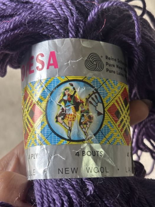 Meadas de lã 100 gramas pura lã virgem roxo/rosa choque