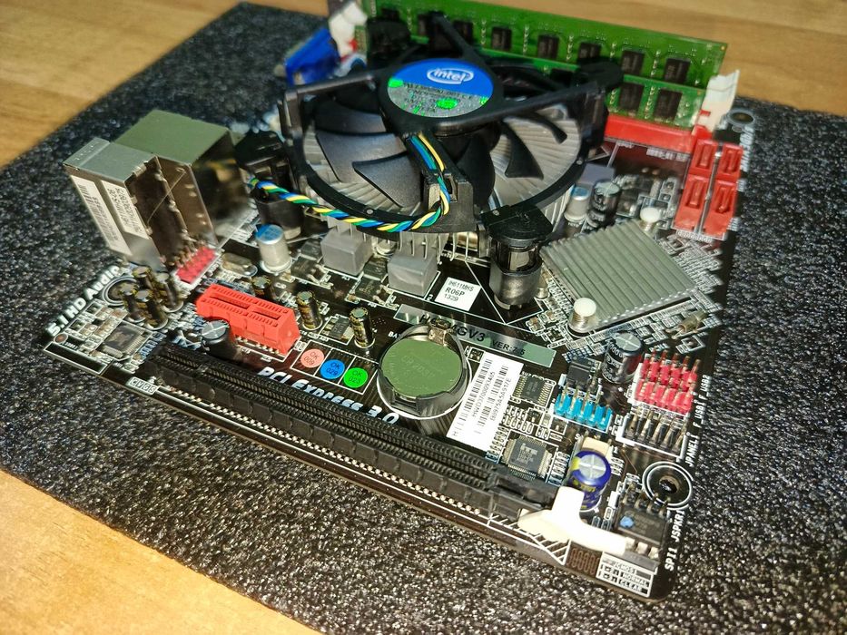 Mini-ITX комплект Intel/s1155/Biostar H61MGV3/i3-2120T/4Gb DDR3