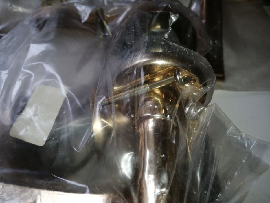 Klamka drzwiowa wewnętrzna złota