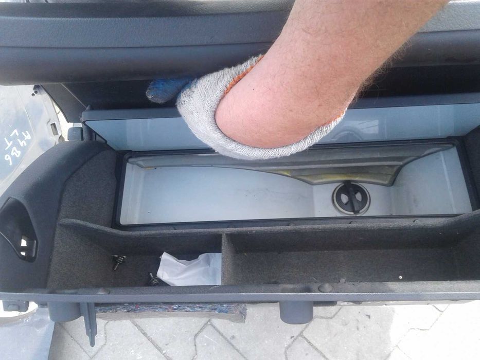 Audi A4 B6 B7 8E0 Przekładka Anglika Deska Pedały Dywan