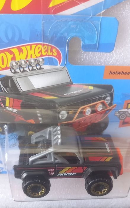 TH (treusure Hunt) custom Ford Bronco hot wheels