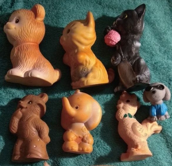 Резиновые игрушки с пищалками для животных