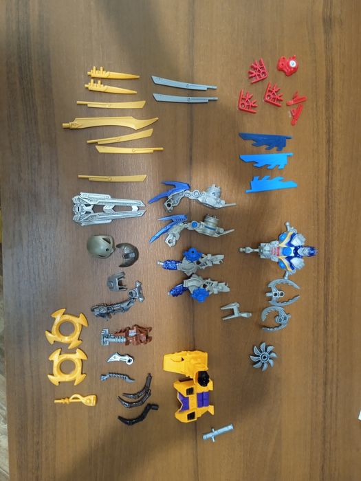 Конструктор,трансформер,робот,детали.