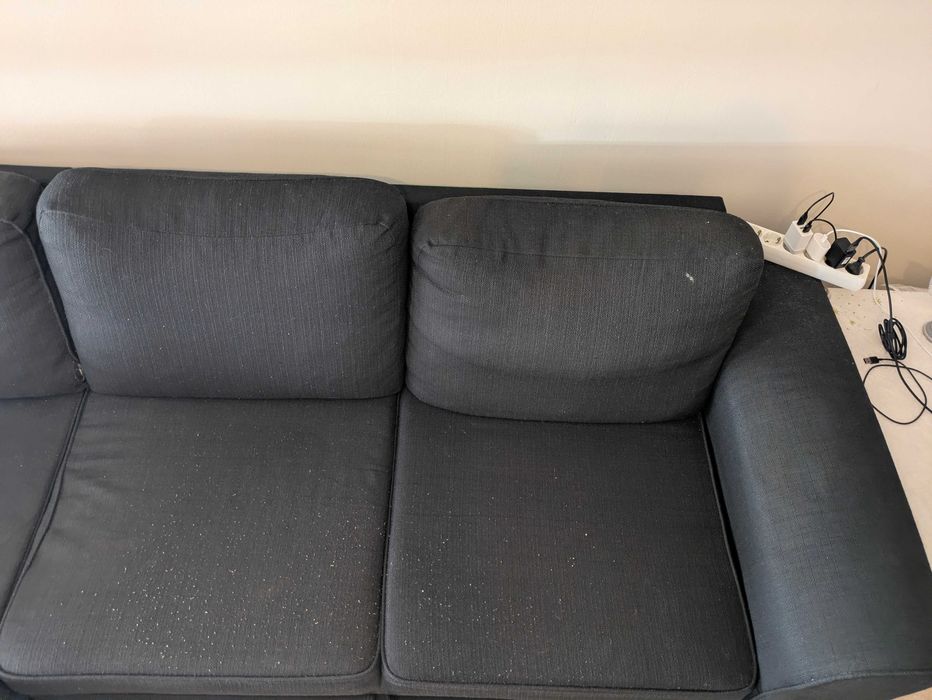 Sofá preto Conforama