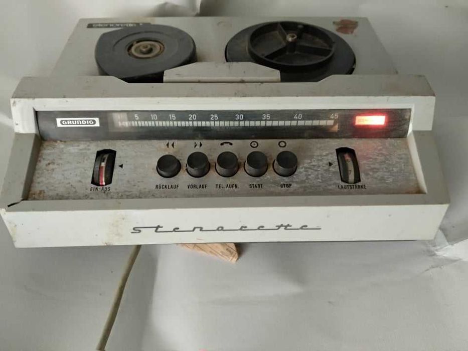 Leitor de bobines ; marca Grundig