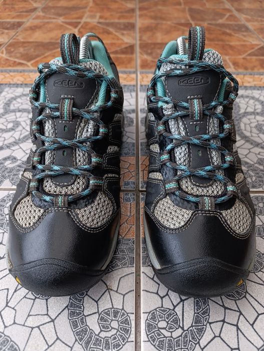 Keen 37p. Жіночі трекінгові кросівки water proof.