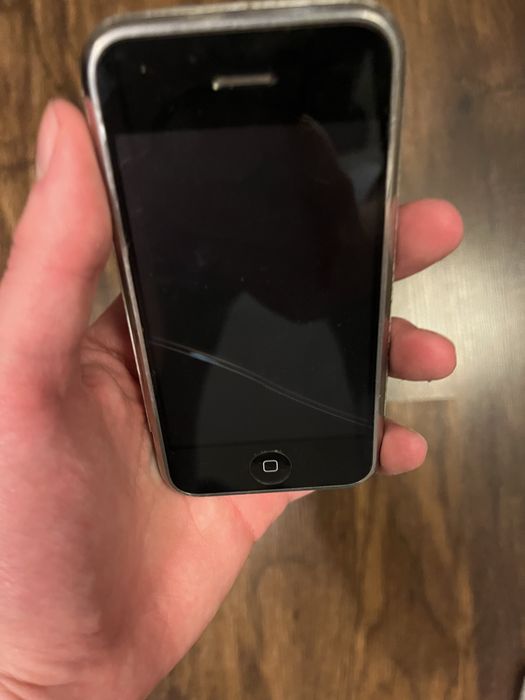 Iphone 2g Pierwszy iphone