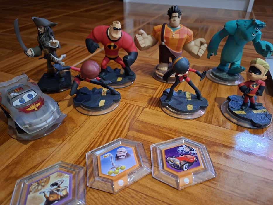 Pack Disney Infinity 1.0 Nintendo Wii + 7 Figuras + Extras (Excelente Estado)
