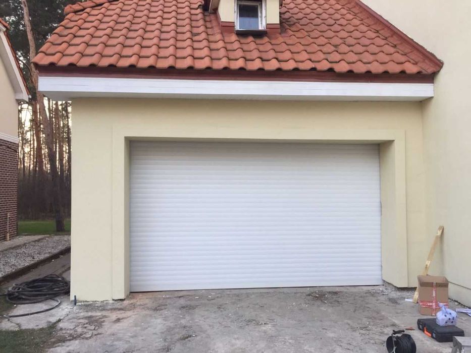 Гаражні ролети б/у та нові  - захисні ролети на гараж, двері та вікна