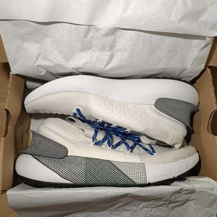 Under Armour UA HOVR Phantom 3 Rflct r. 46 (30 cm) White