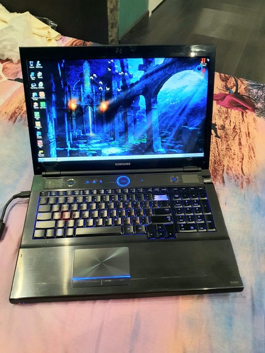 Ноутбук Samsung Gamer 3D игровой