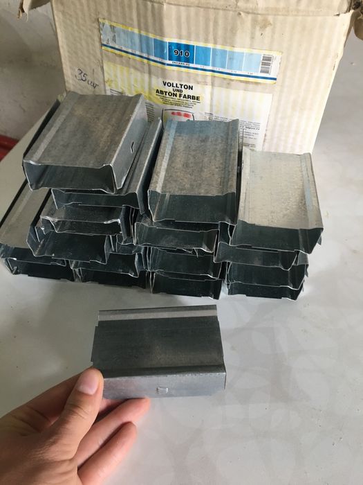 Система для вирівнювання плитки та профіль CD60 i UD28